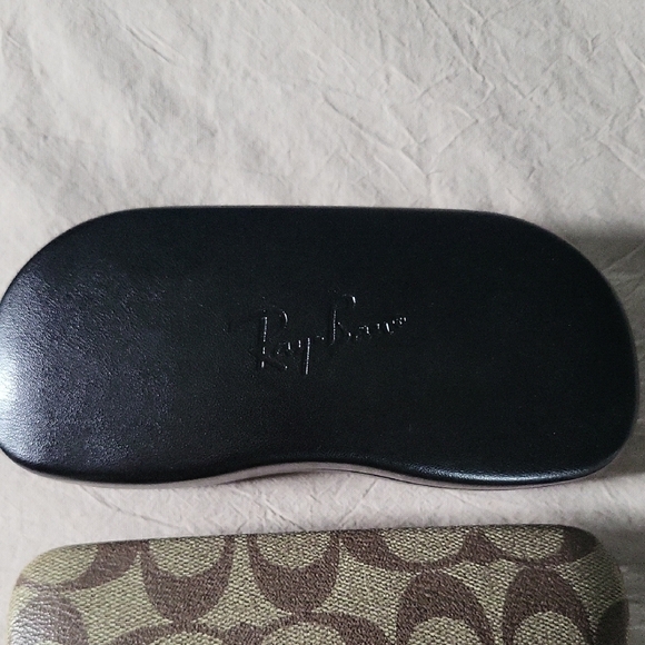 Elegant Brown and Black Eyewear Cases - Picture 3 of 6